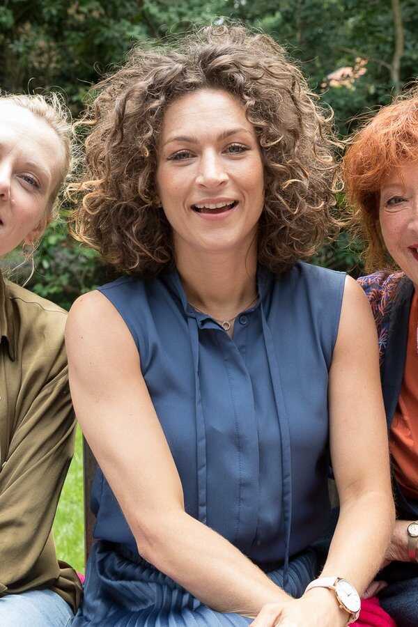 Huisvrouwen bestaan niet 2 (2019) 0