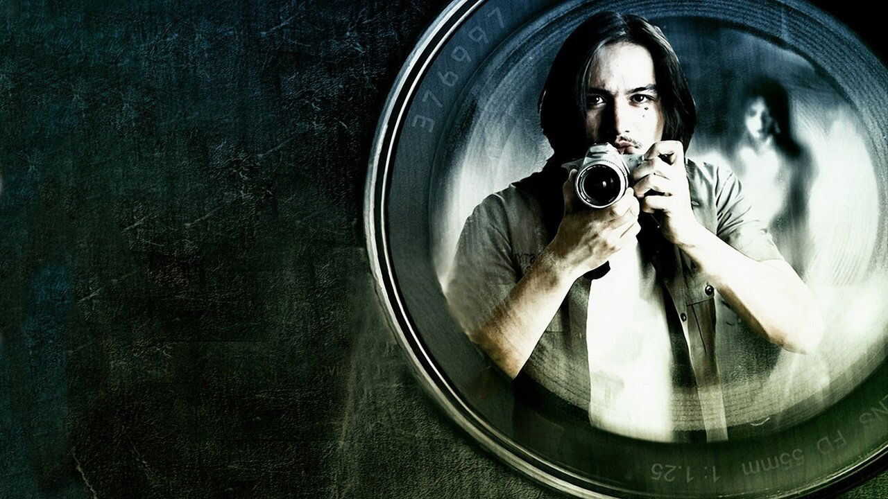 Shutter: El fotógrafo (2004) 0