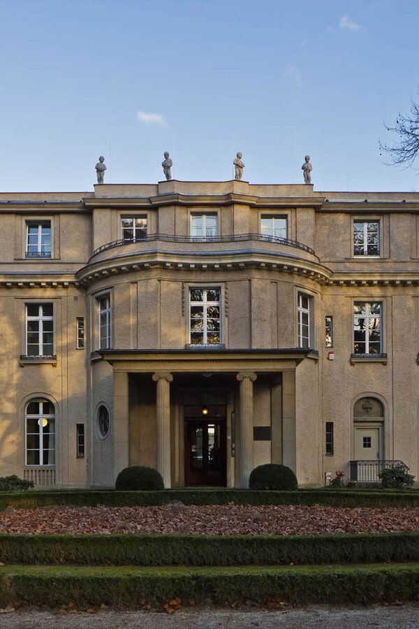 Ostateczne Rozwiązanie (2001) 0