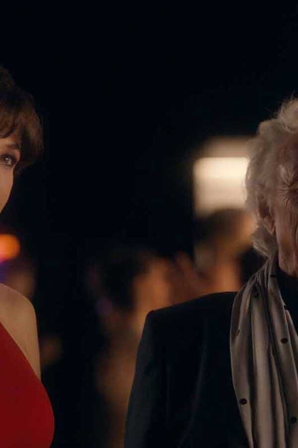 Mme Mills, une voisine si parfaite (2018) 0