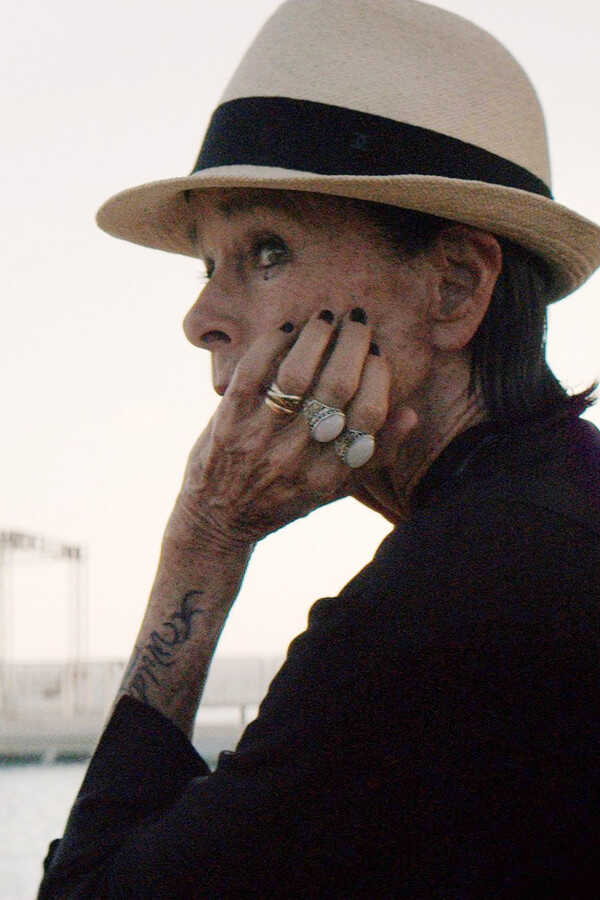 La fiera y la fiesta (2019) 0